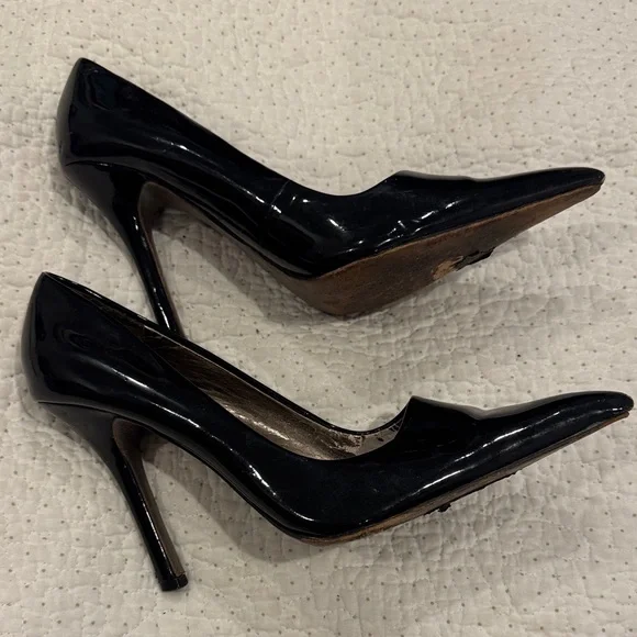 Aldo Glossy Black Heels for Women - Picture 3 of 5